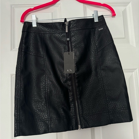 Armani Exchange New Mini Leather skirt - Picture 10 of 10